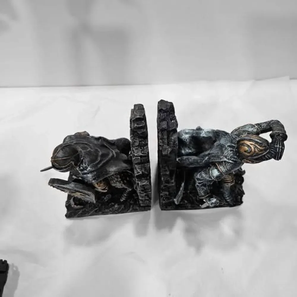 Medieval Knight Bookends